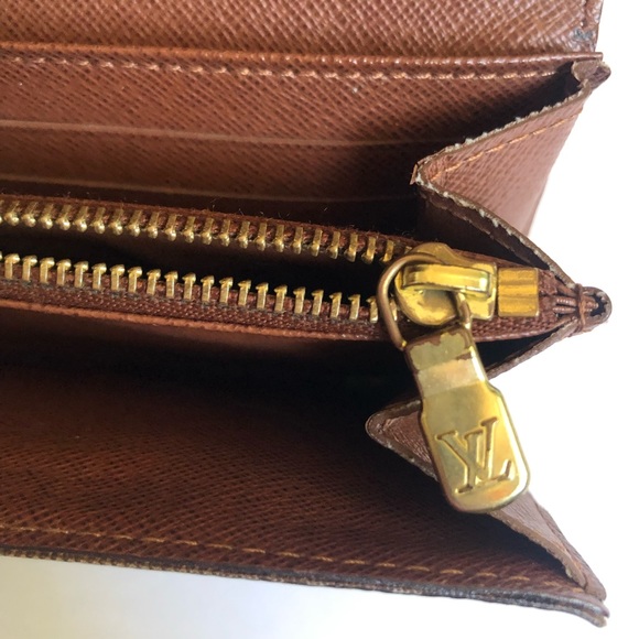 Louis Vuitton Sarah Monogram Leather Wallet Authentic with flaws Made in Italy - Picture 11 of 14
